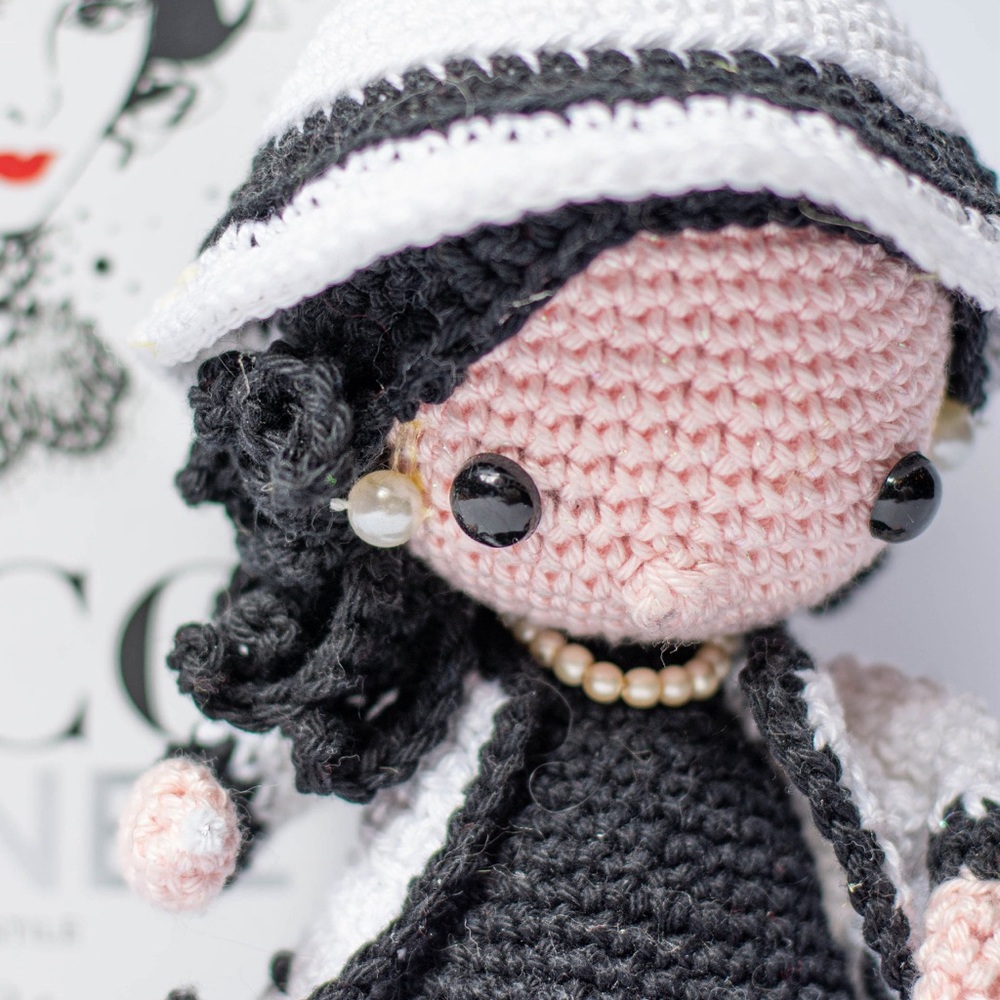 Coco Chanel doll handmade from Italy! - Picture 2 of 2